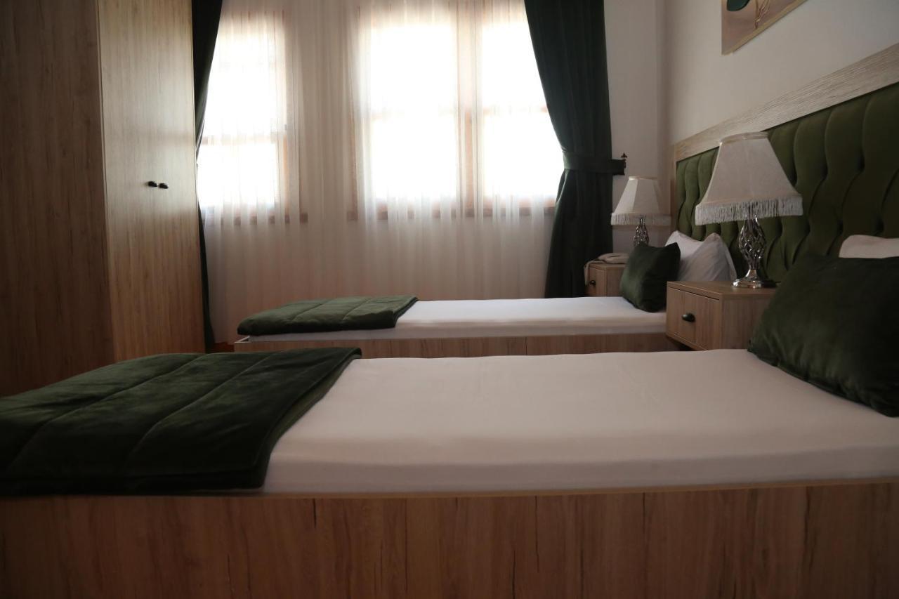 Yali Konak Butik Otel Golcuk Exterior photo